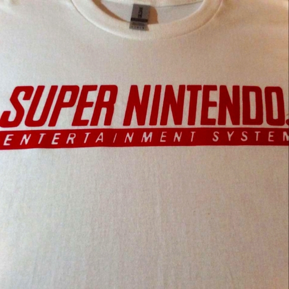 Super Nintendo Graphic T-shirt - Picture 2 of 3